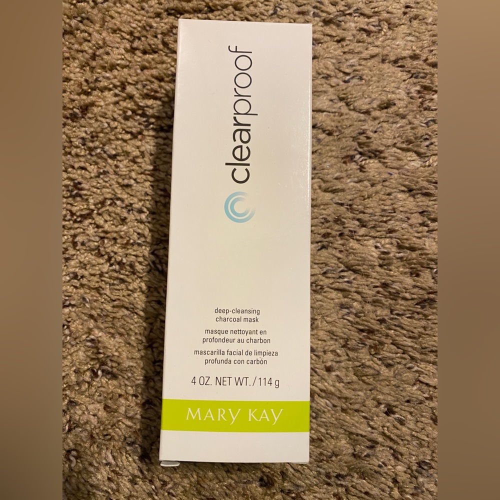 NEW Mary Kay Deep Cleaning Charcoal Mask